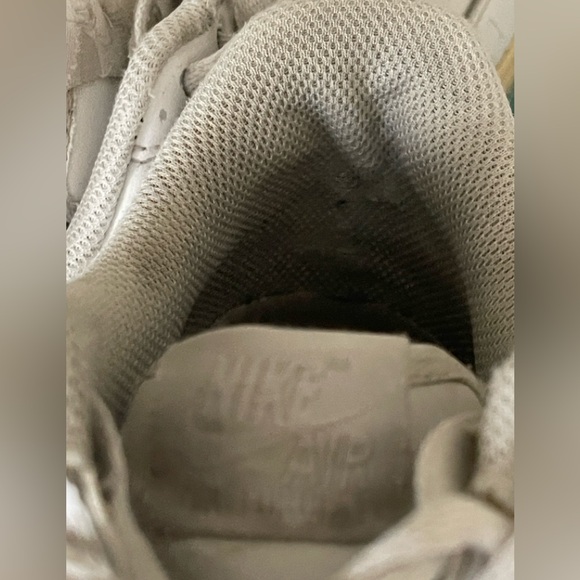 Nike Air Force 1 Women’s White Sneakers Size 7 - Picture 8 of 8